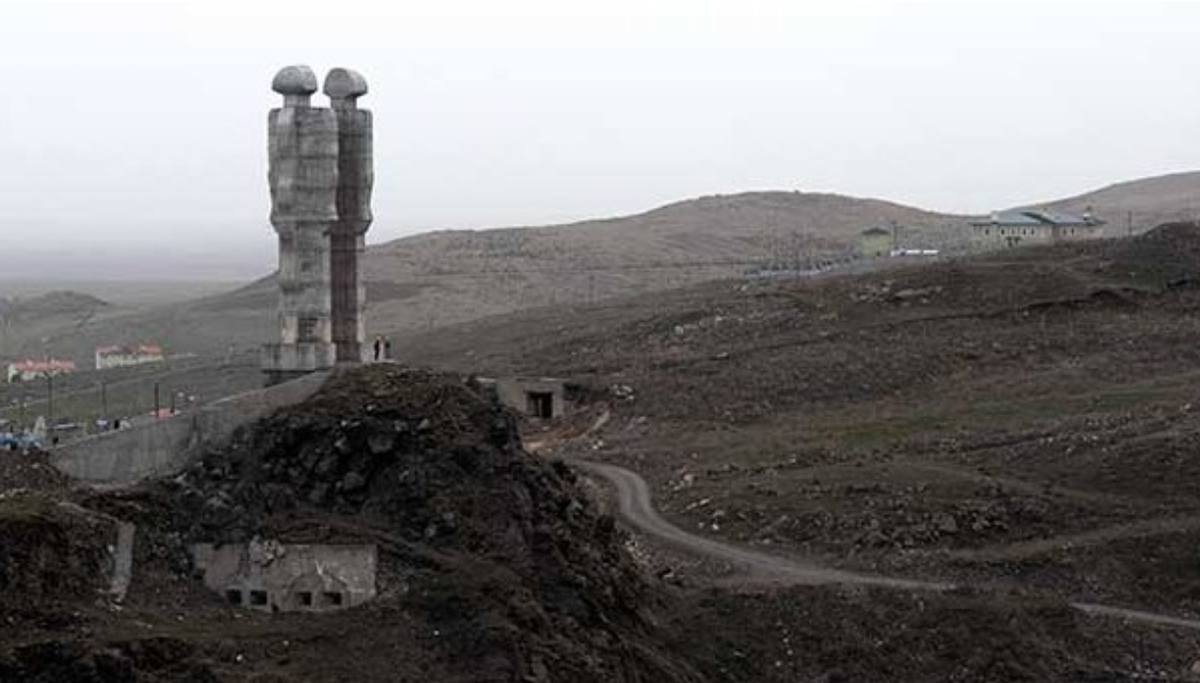 Aksoy’s Monument to Humanity