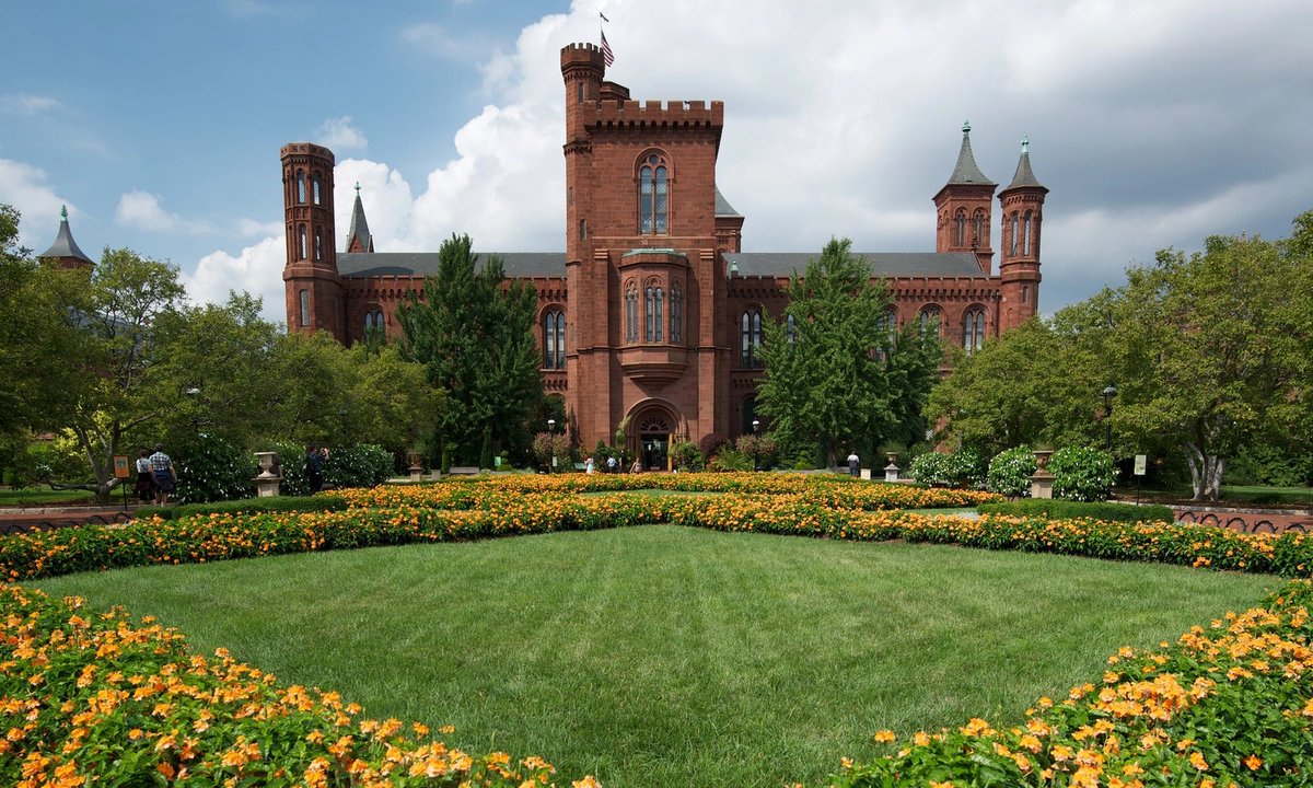 Smithsonian receives m from the Lilly Endowment Smithsonian receives m from the Lilly Endowment
