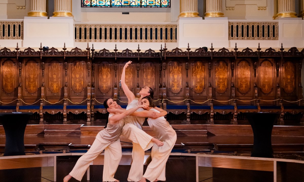 Brendan Fernandes animates a century-old Chicago auditorium through dance