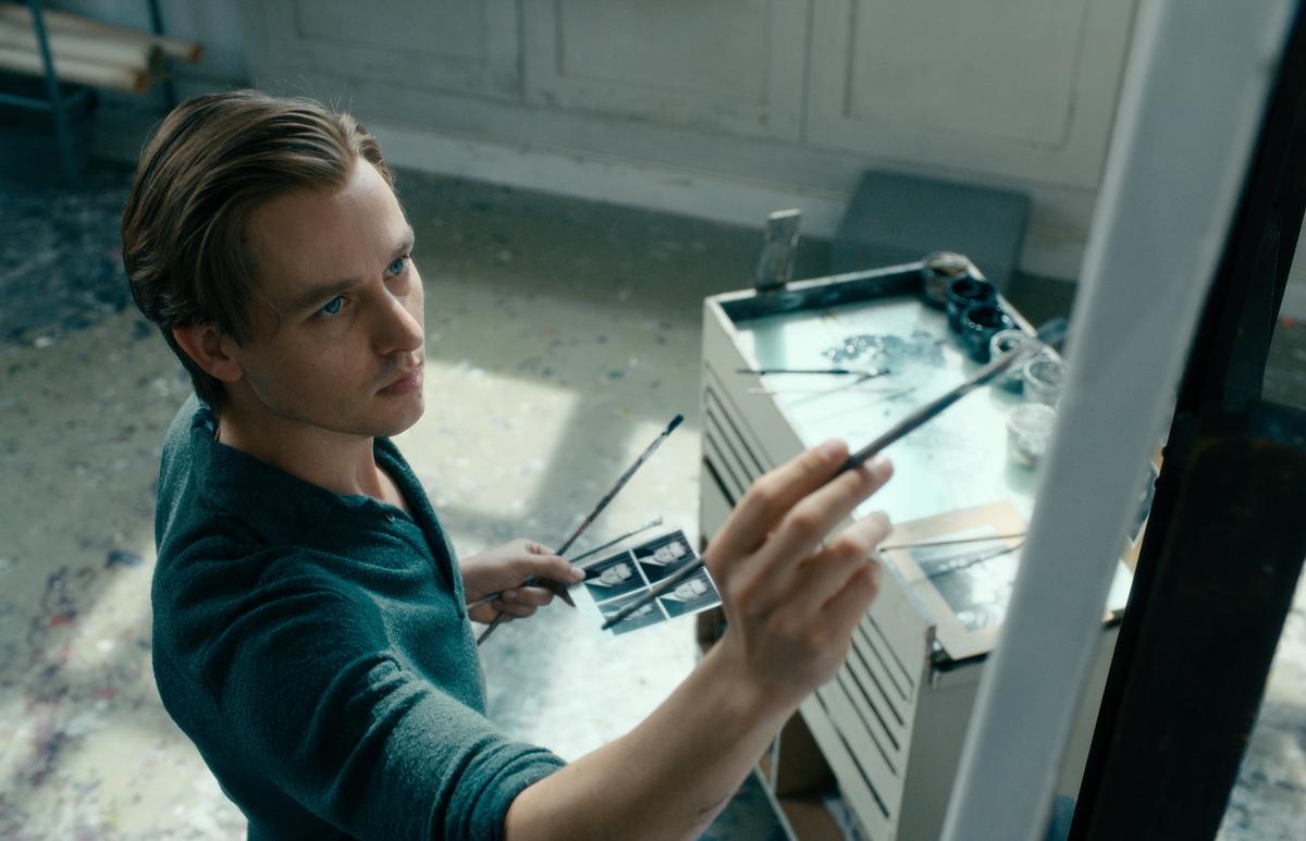 Tom Schilling as the artist Kurt Barnert in Never Look Away Photo: Caleb Deschanel. Courtesy of Sony Pictures Classics
