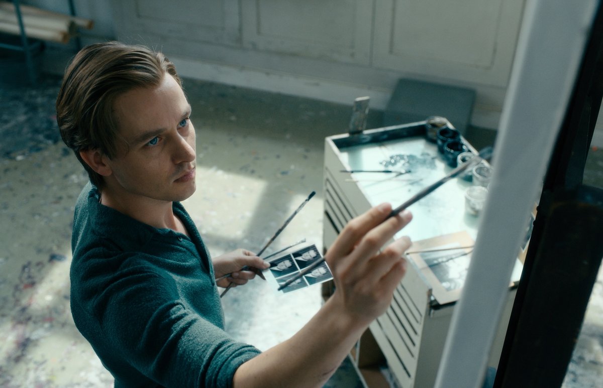 Tom Schilling as the artist Kurt Barnert in Never Look Away Photo: Caleb Deschanel. Courtesy of Sony Pictures Classics