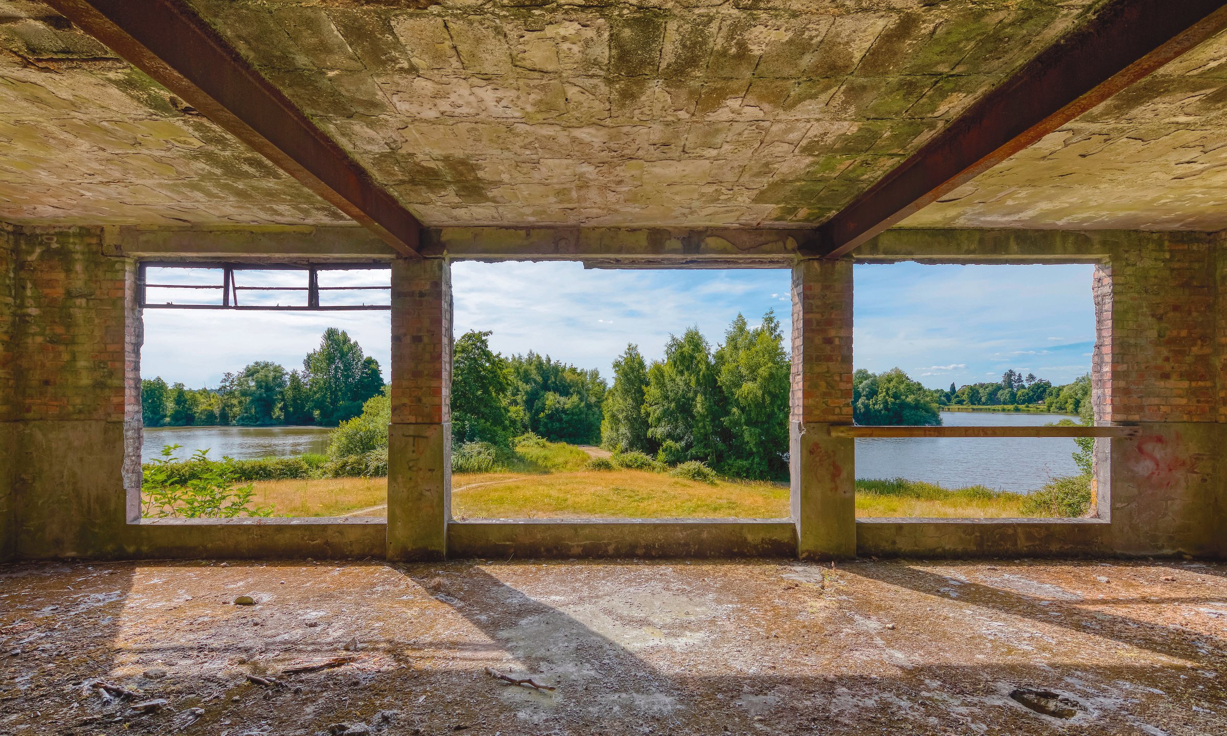 British wartime control tower to become holiday home after £3.1 million restoration - Vimarsana News