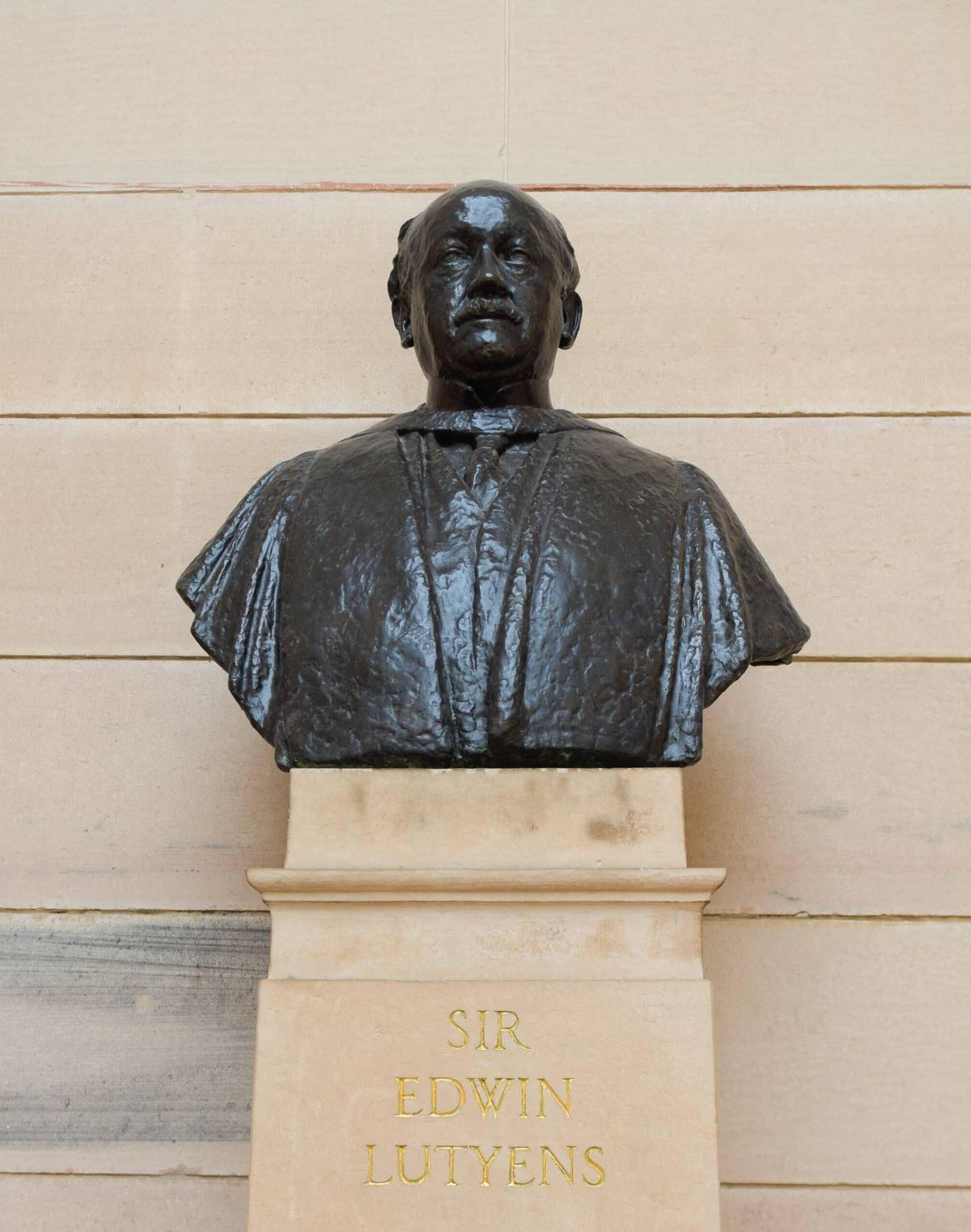 William Reid-Dick's bust of Edwin Lutyens
Photo: Rashtrapati Bhavan