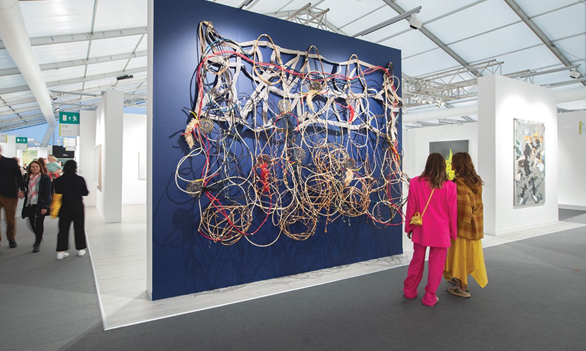 Major galleries sign Venice Biennale’s women artists—at last Major galleries sign Venice Biennale’s women artists—at last