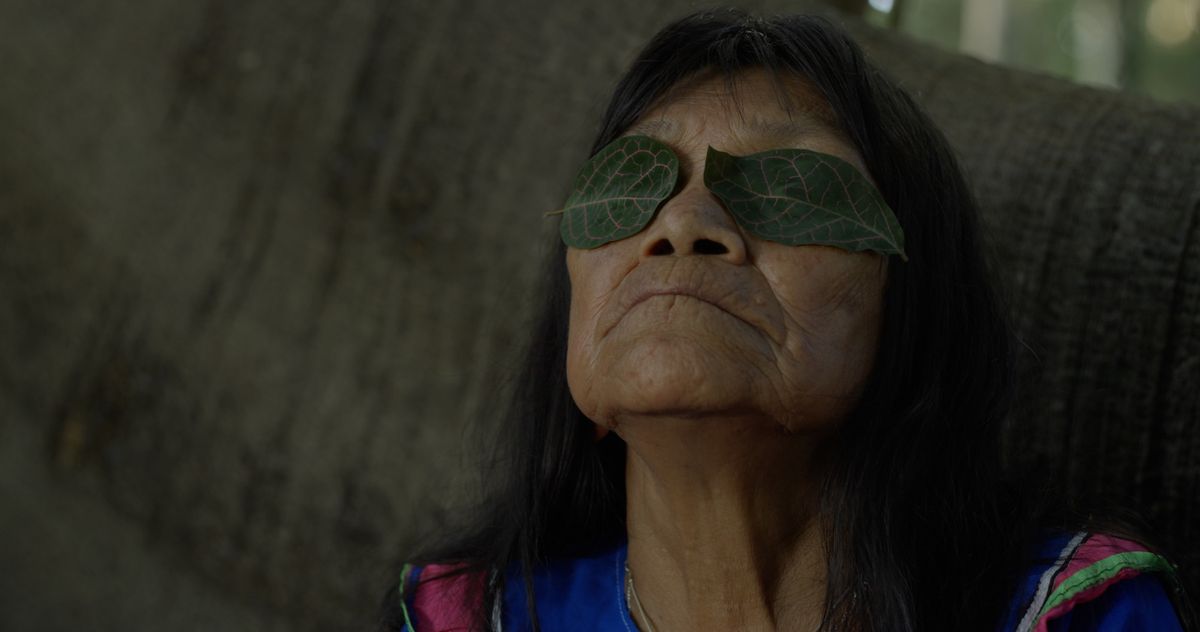 The artist Sara Flores in a scene from The Hummingbird Paints Fragrant Songs (2026) Courtesy Èlia Gasull Balada and Matteo Norzi