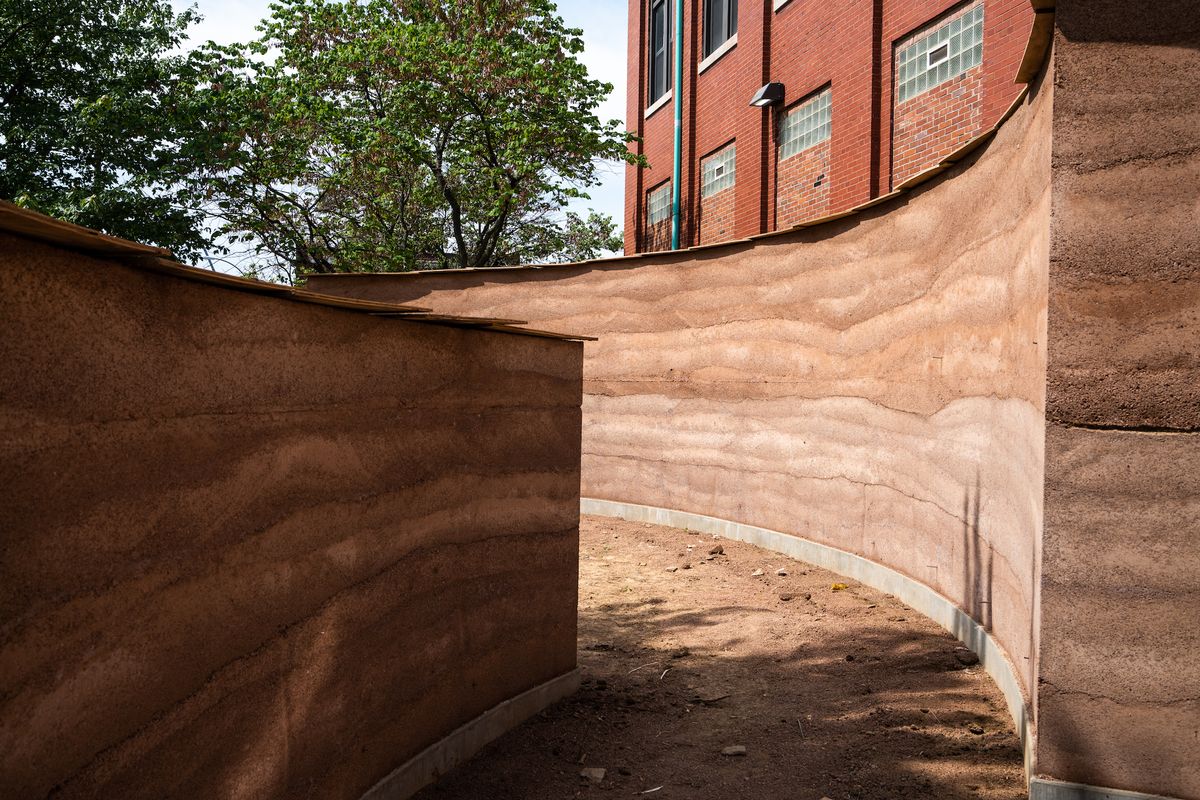 Construction of David Adjaye's first permanent public artwork, Asaase III (2023), at the Griot Museum of Black History, St Louis, Missouri. Commissioned by Counterpublic 2023. Photo credit: Papa Blankson.