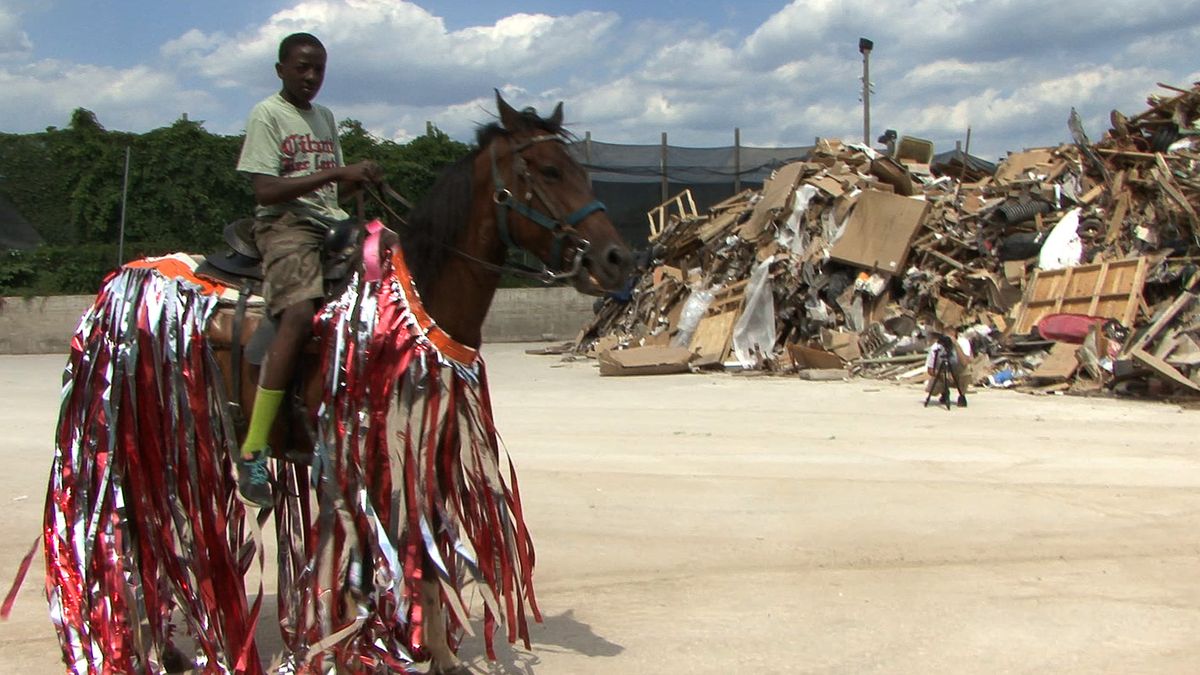 Still from Mohamed Bourouissa, Horse Day, 2014-2015. © ADAGP, Paris 2018 Courtesy the artist and kamel mennour, Paris/London
