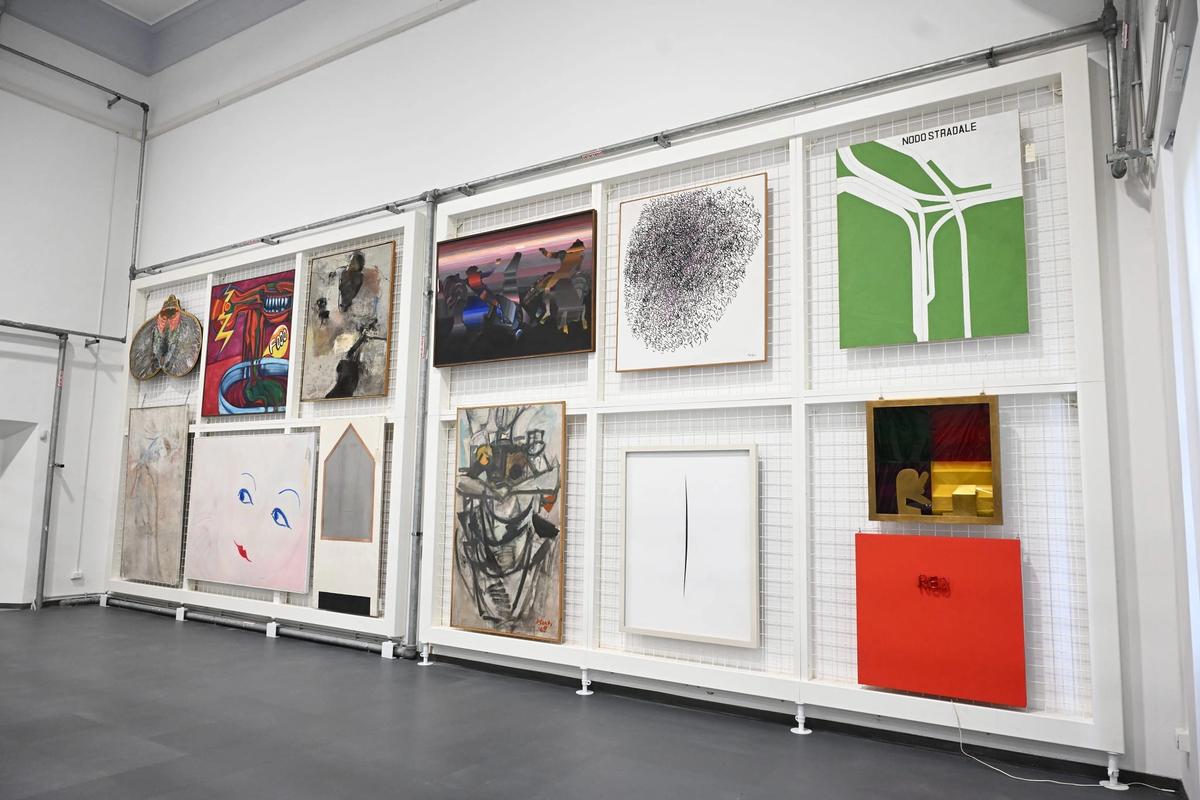 The first batch of works presented in the depository are by Modern and contemporary artists
Photo courtesy Florentine Civic Museums’ depository