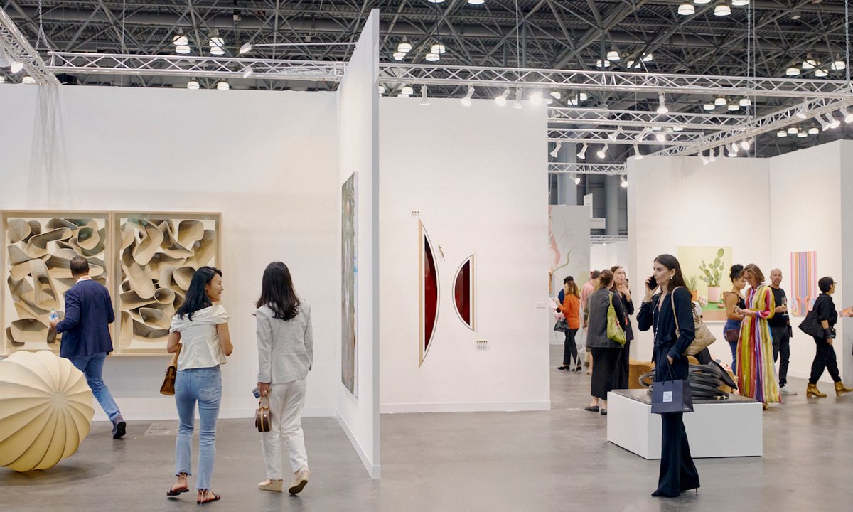 The Armory Present is ‘enterprise as ordinary’ at first version since Frieze acquisition The Armory Present is ‘enterprise as ordinary’ at first version since Frieze acquisition