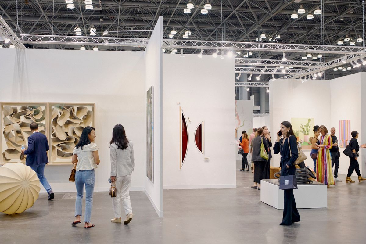 Visitors at the 2023 edition of The Armory Show in New York City Vincent Tullo courtesy The Armory Show