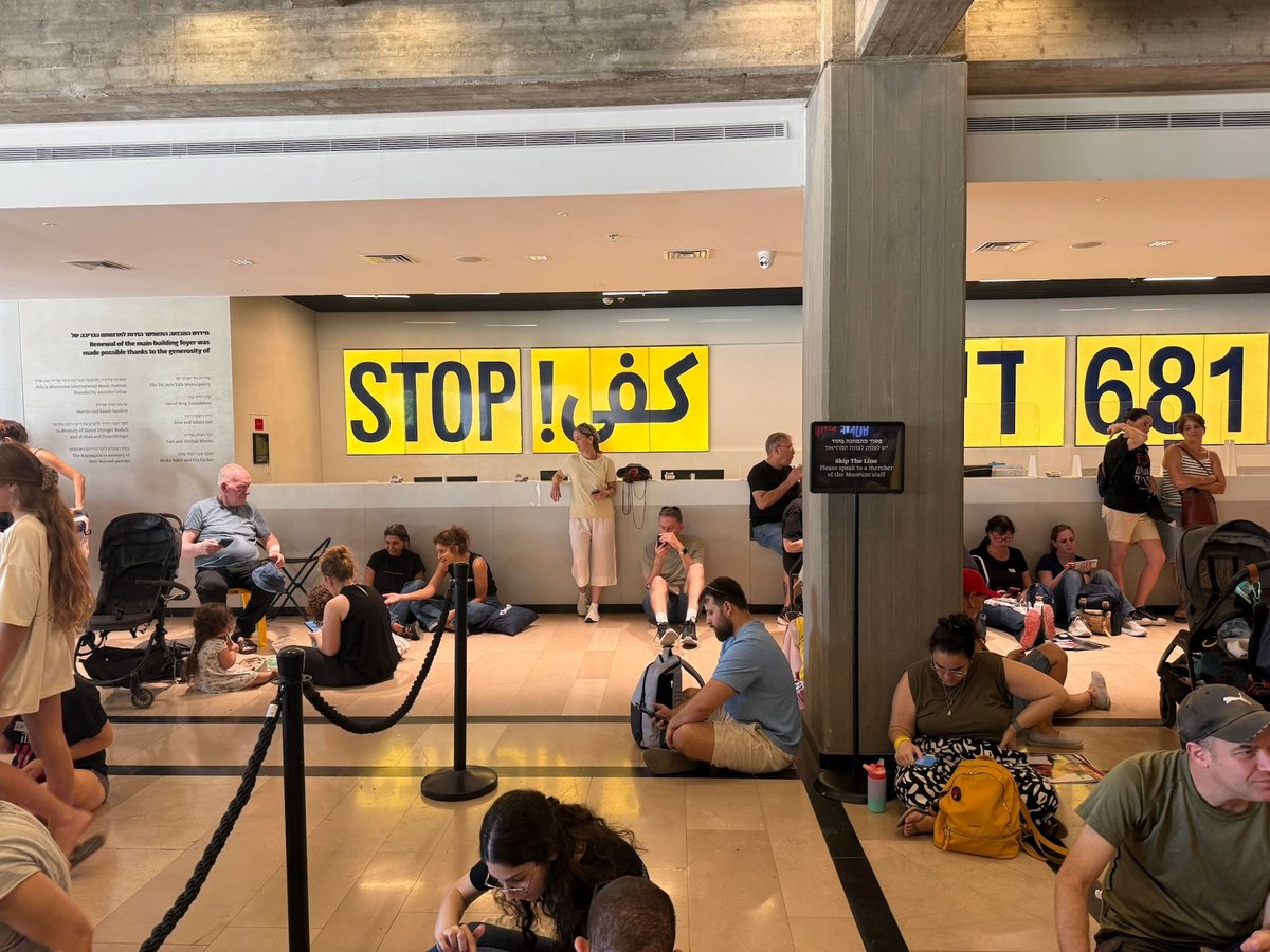 Protesters use the lobby of the Tel Aviv Museum of Art during nationwide strikes and rallies on 17 August Courtesy of the Tel Aviv Museum of Art