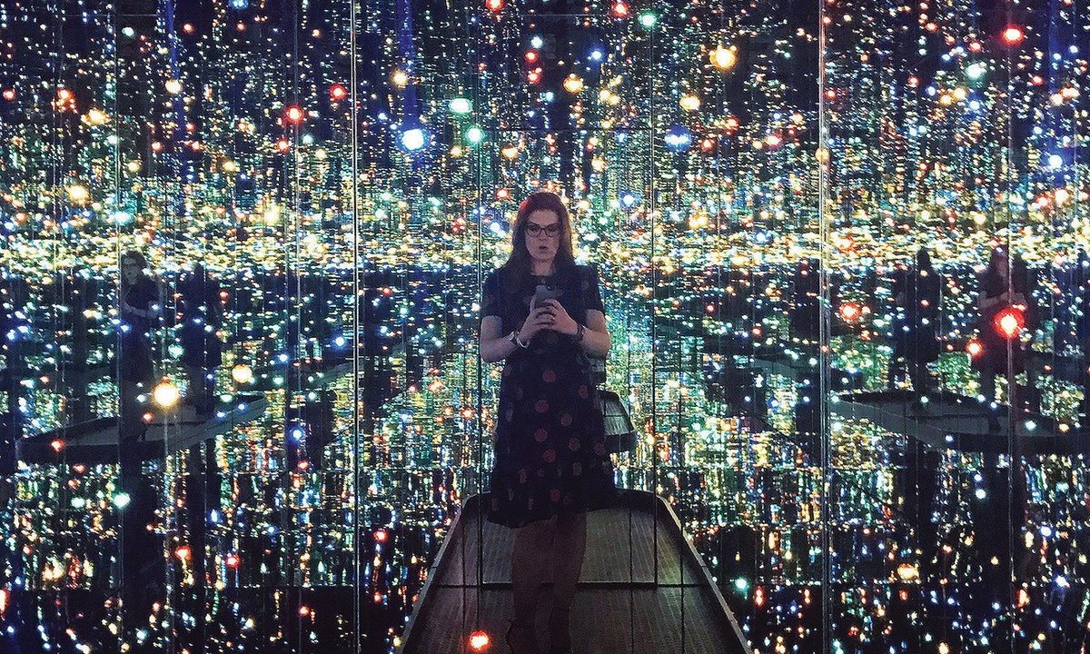 Kusama Infinity Room Reopens at Hirshhorn Exhibition After Sculpture Damage  - The New York Times