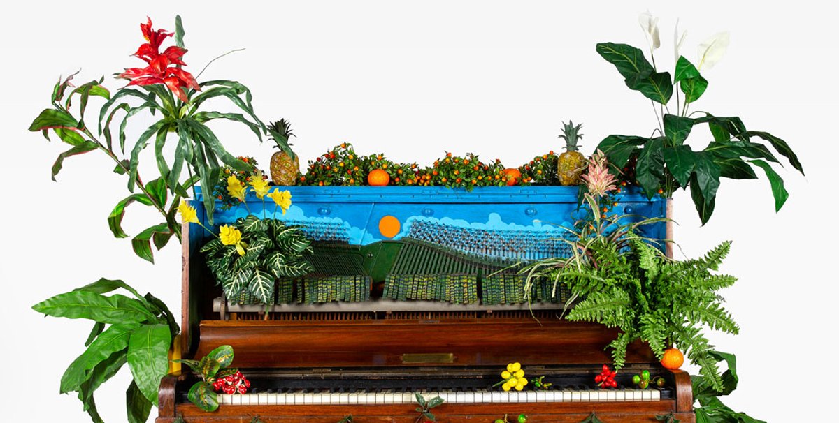 Benjamin Patterson, Piano d'oiseux tropical (1989) Photo: © Giorgia Palmisano