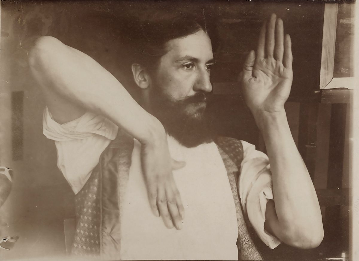 Piet Mondrian, in 1909; the artist’s breakthrough into abstraction came with the co-founding of De Stijl journal Photo: Alfred Waldenburg