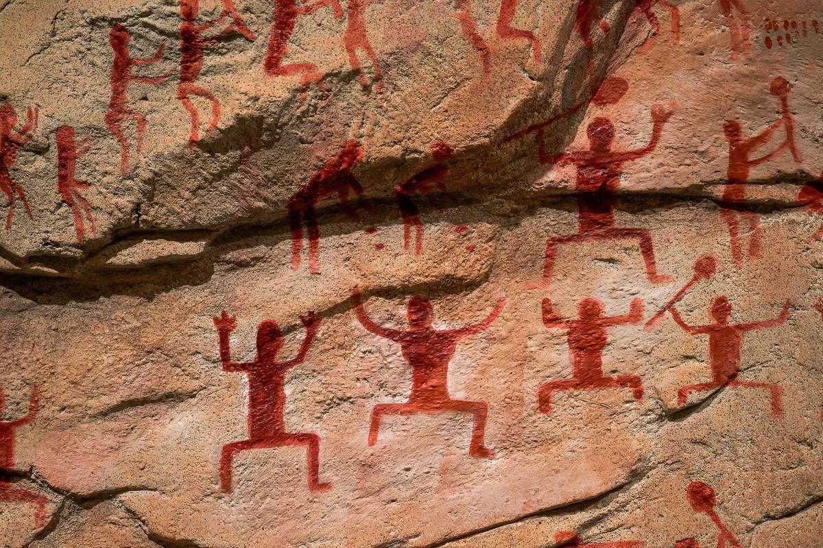 Huashan rock art in Guangxi, China
Photo: Steve; Courtesy Adobe Stock