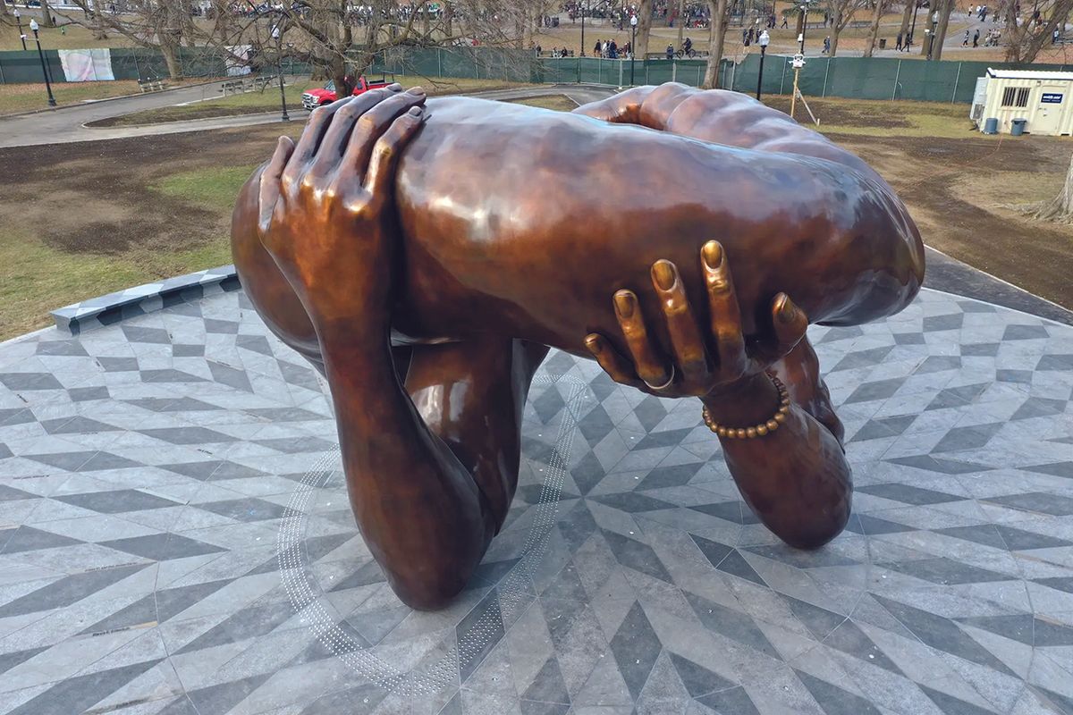 A “statement of mutual love” or a “beefy penis”?: Hank Willis Thomas’s The Embrace (2023), a memorial honouring Martin Luther King Jr and Coretta Scott King in Boston

Courtesy the artist