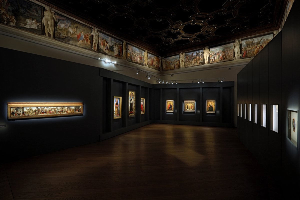Installation view at Palazzo Fava in Bologna Photo: Paolo Righi