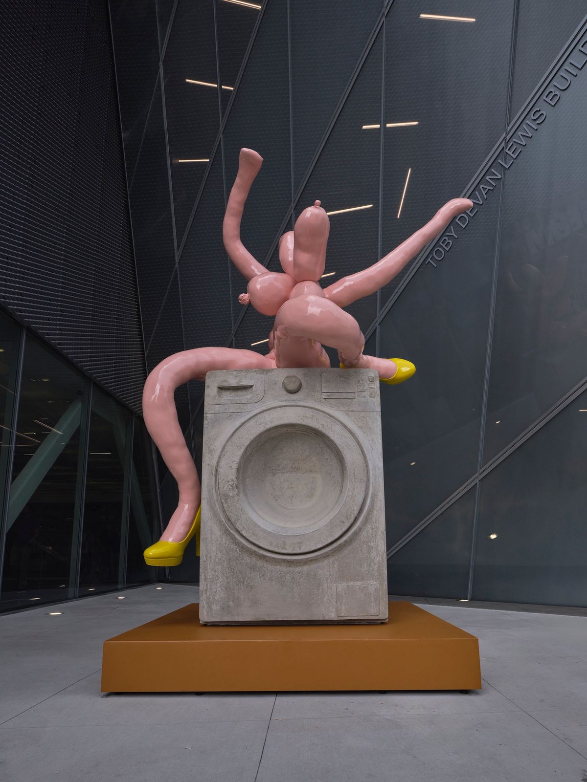 Sarah Lucas, VENUS VICTORIA, 2026. Installation view: New Museum, New York. Courtesy New Museum. Photo: Thomas Barrett