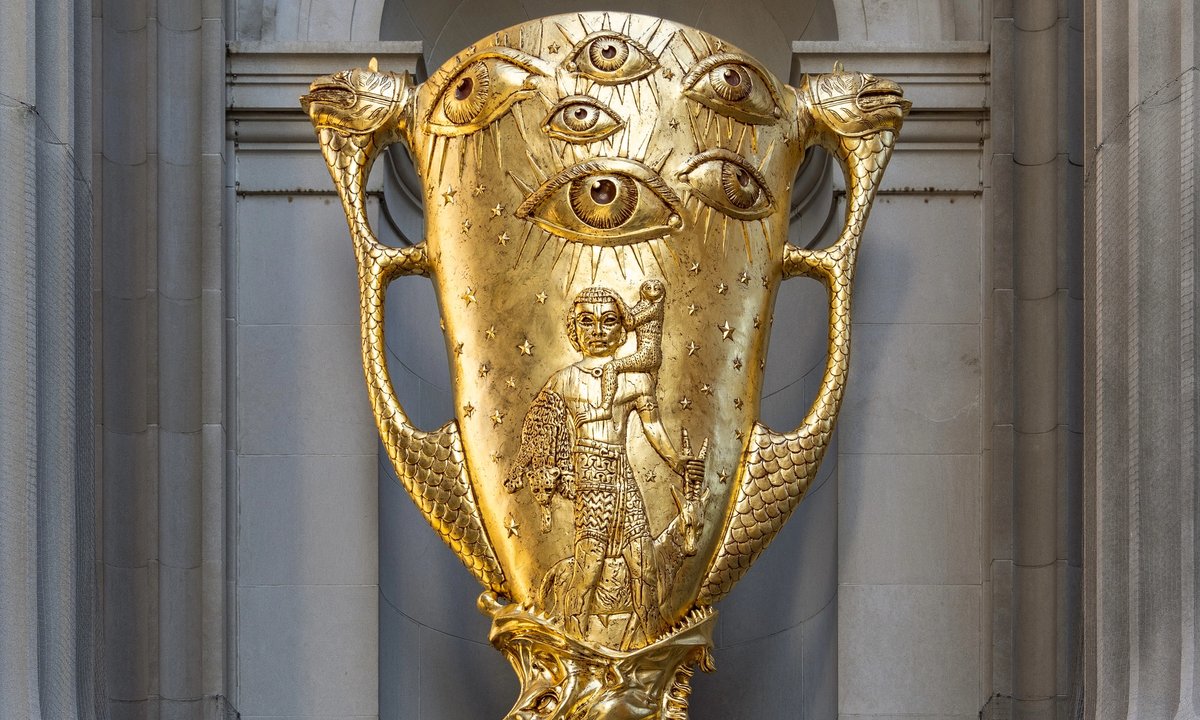 Hew Locke’s golden trophies take pride of place on the Metropolitan Museum’s façade Hew Locke’s golden trophies take pride of place on the Metropolitan Museum’s façade