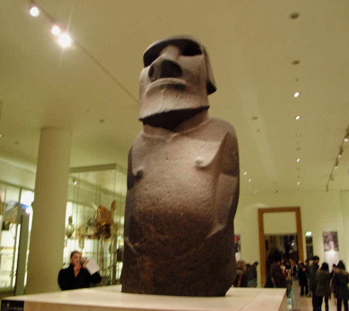 The moai statue at the British Museum