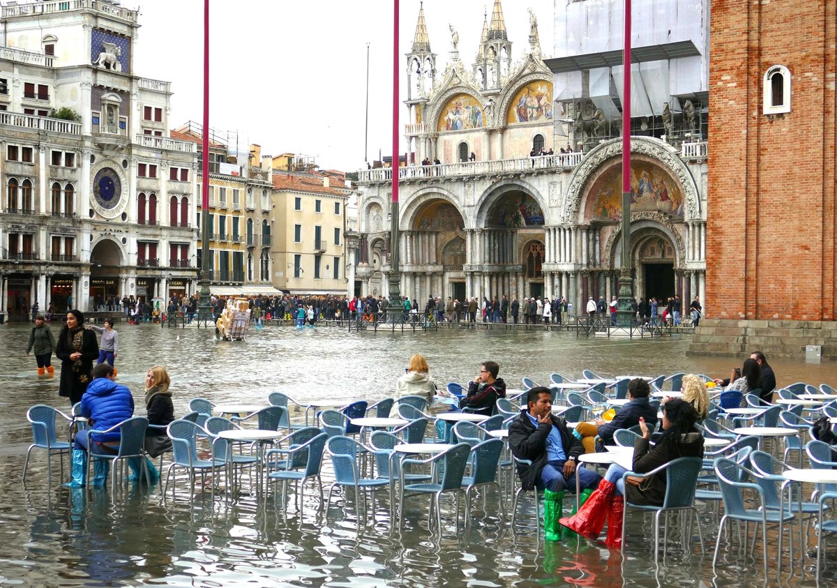 Many countries' officials consider the Unesco endangered heritage list to be akin to a "naughty list", Anna Sommers Cocks says
Photo: grumpylumixuser