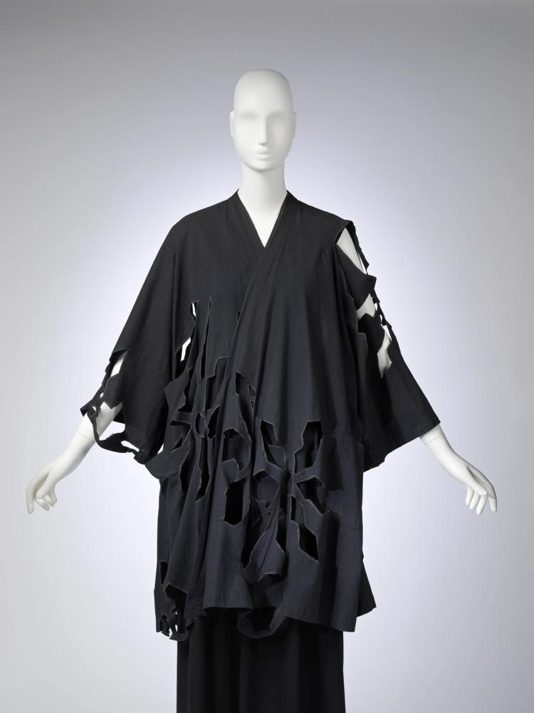 Met exhibition frames the kimono as a global transmitter of style ...