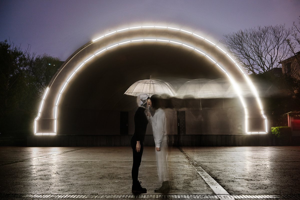 Qian Ruya, Fragile (2019-present). In her first interactive work, Ruya wears a mask sewn with soft mirrors and asks viewers to kiss her © The artist