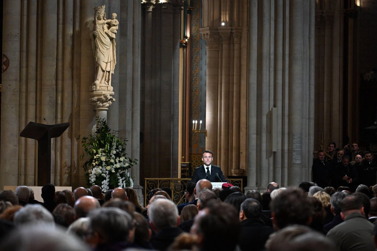 President Emmanuel Macron giving a speech at the reopening of Notre-Dame cathedral on 7 December Photo: Eric Tschaen © Abaca Press/Alamy Live