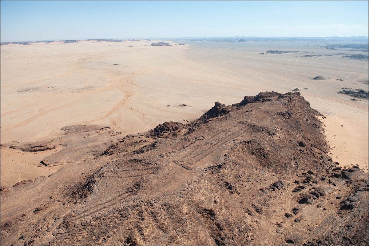 A grouping of three mustatils in northwestern Saudi Arabia © AAKSA and Royal Commission for AIU