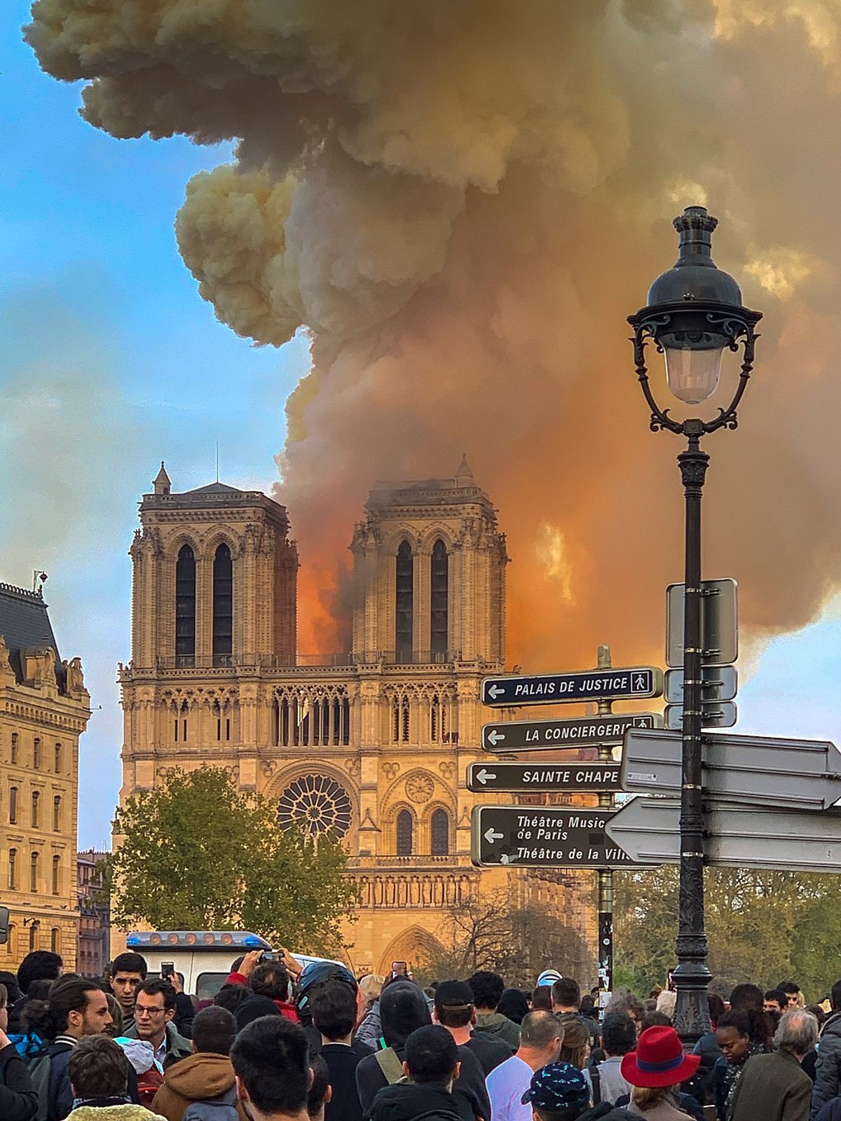 After the Notre Dame fire on 15 April, billionaires and businesses lined up to back the rebuilding campaign Photo: Milliped via Wikicommons