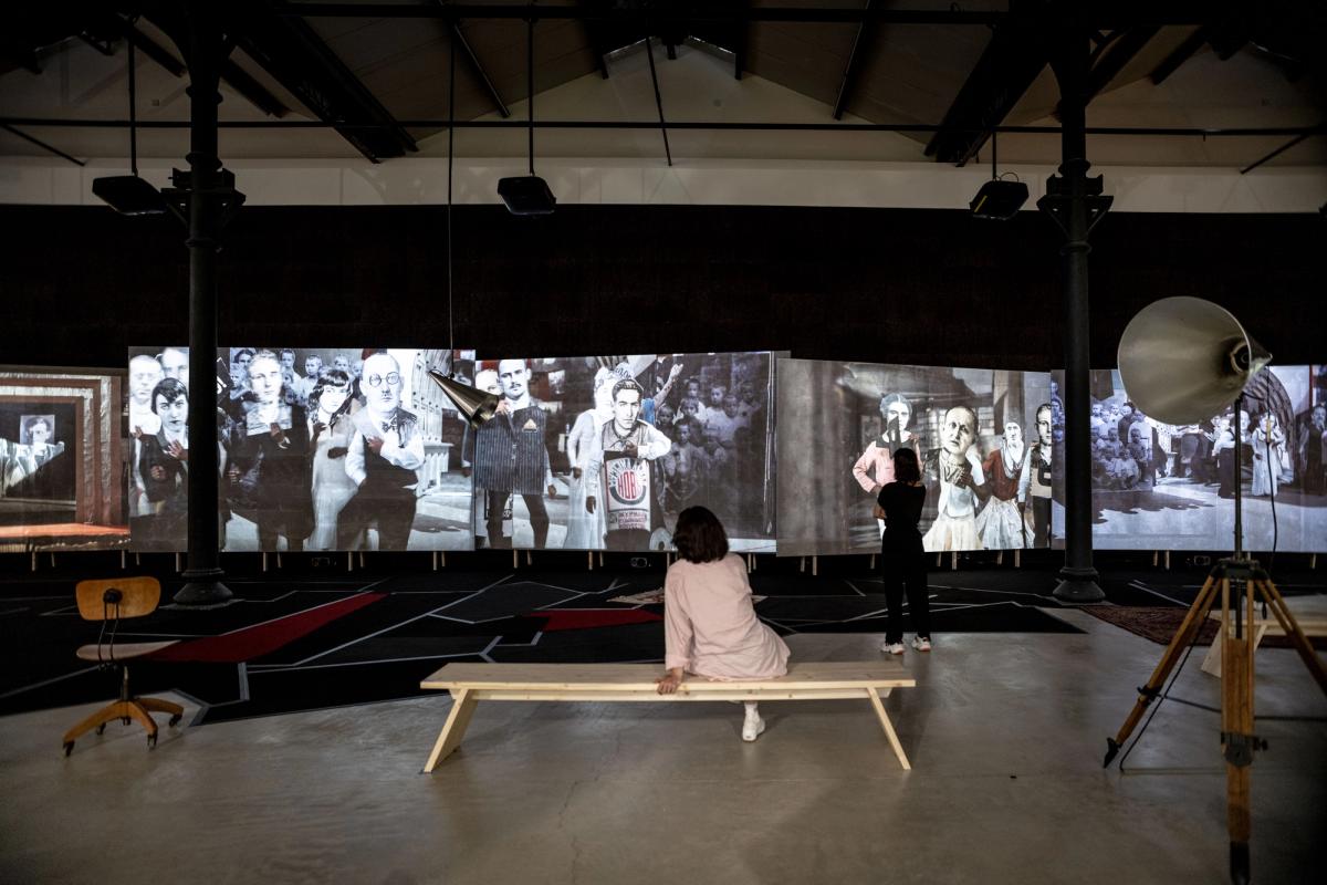 An installation view of William Kentridge’s Je n’attends plus (I Am Not Waiting Any Longer) at Luma Arles