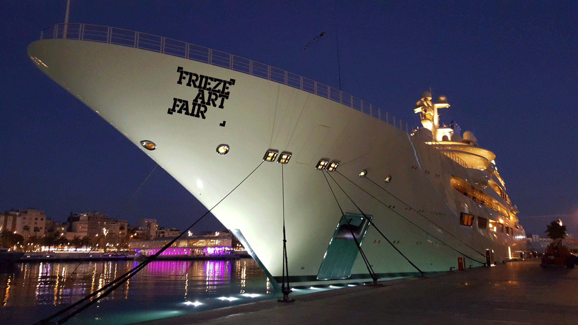 An artist's impression of what the first Frieze Floats might look like Pixabay