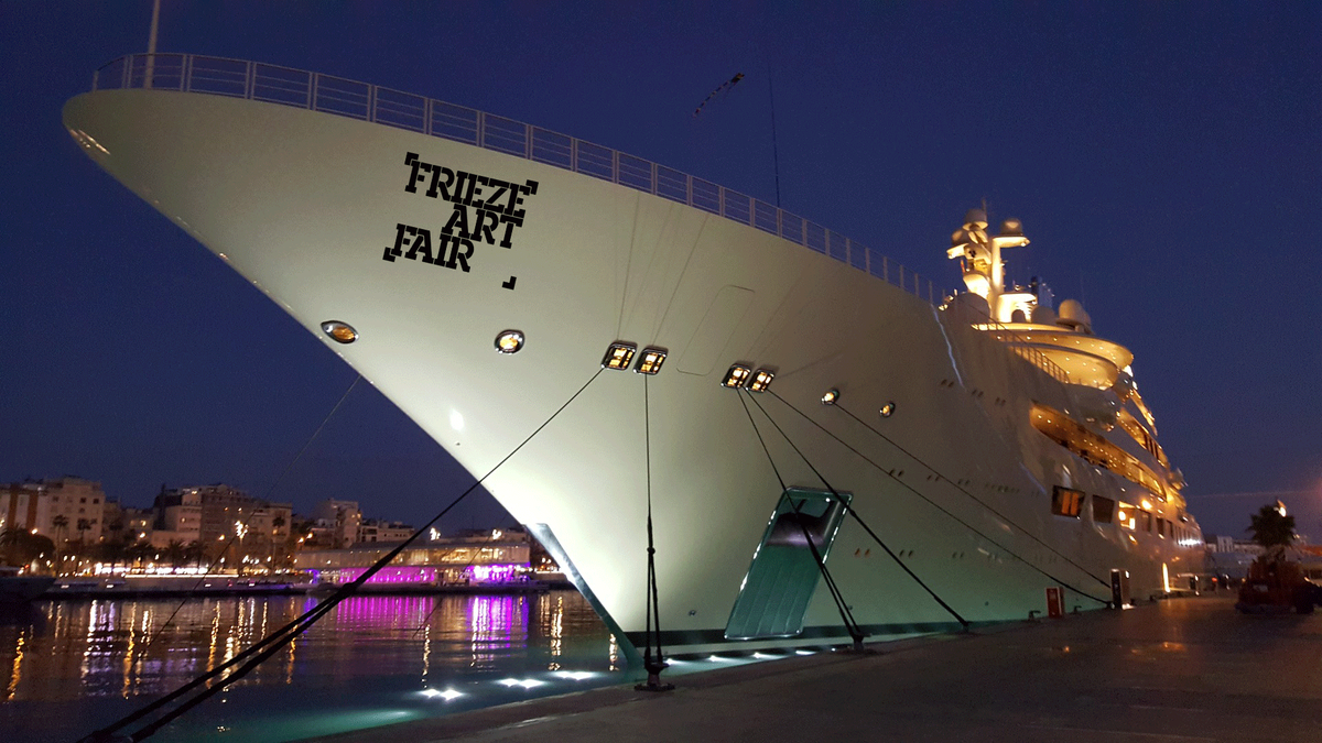 An artist's impression of what the first Frieze Floats might look like Pixabay