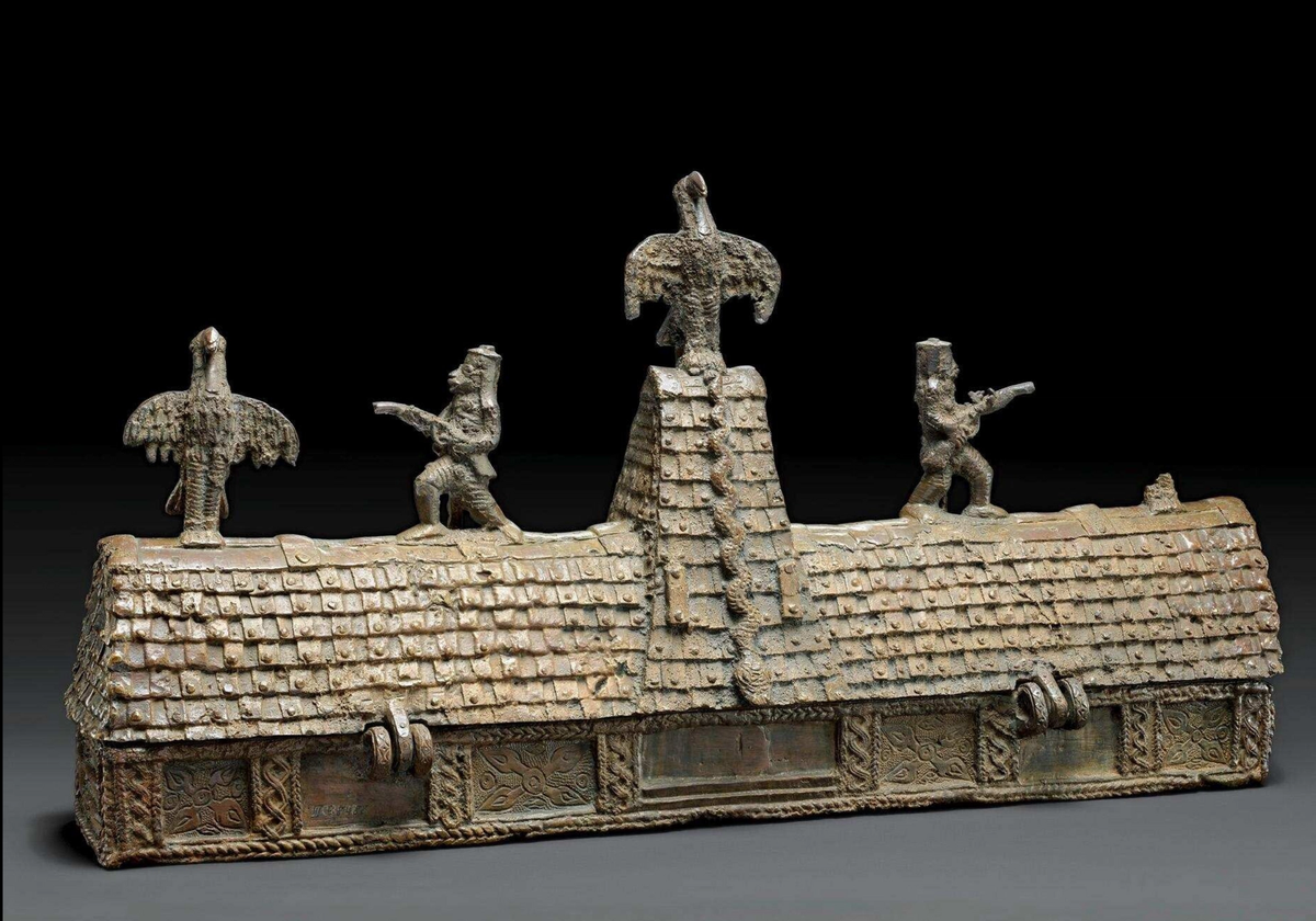 Container in the shape of a building from the Palace of Benin (17th-18th century) Photo: © Martin Franken/Ethnologisches Museum, Staatliche Museen zu Berlin

