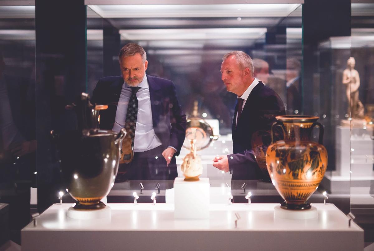 The British Museum’s director, Hartwig Fischer (left), and the former senior curator Peter Higgs, who was recently dismissed (photographed in 2017)
Photo: Samuel de Roman/Getty Images