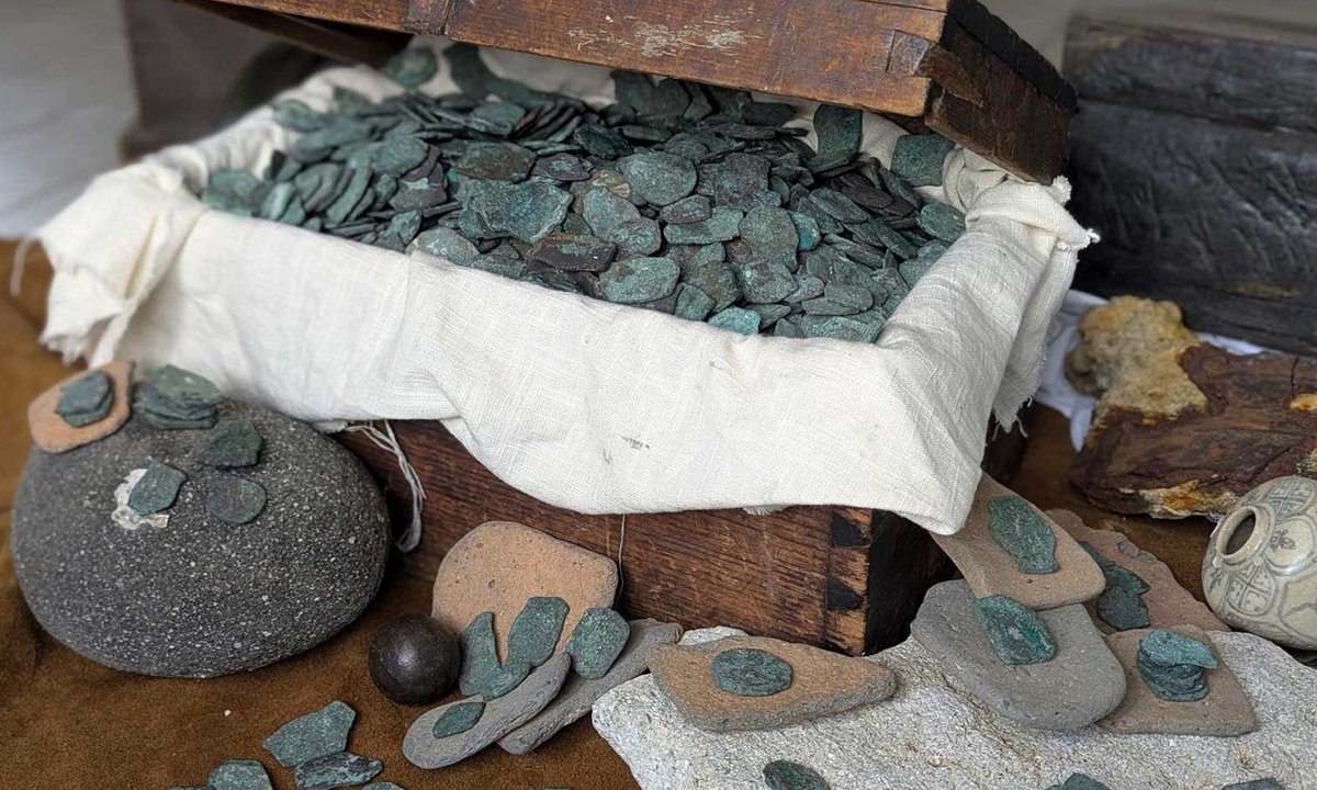 Florida coin hoard worth $1m resurfaces debate over treasure hunting