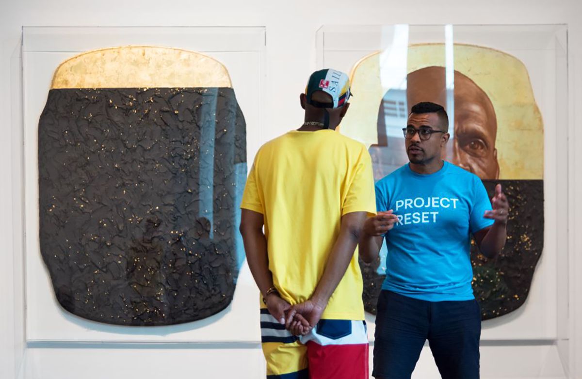 A Project Reset instructor discussing an artwork at the Brooklyn Museum Jonathan Dorado/Brooklyn Museum