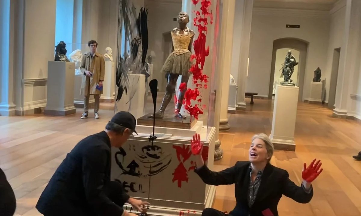 Climate activist found guilty of ‘defacing’ Degas sculpture at US National Gallery of Art – The Art Newspaper Climate activist found guilty of ‘defacing’ Degas sculpture at US National Gallery of Art – The Art Newspaper