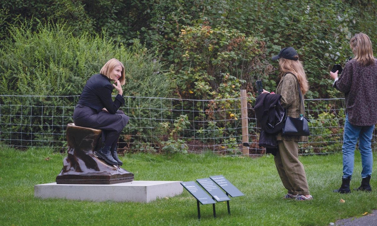 Frieze Sculpture will get cheeky, chilled-out time journey and artists on what floats their boats Frieze Sculpture will get cheeky, chilled-out time journey and artists on what floats their boats