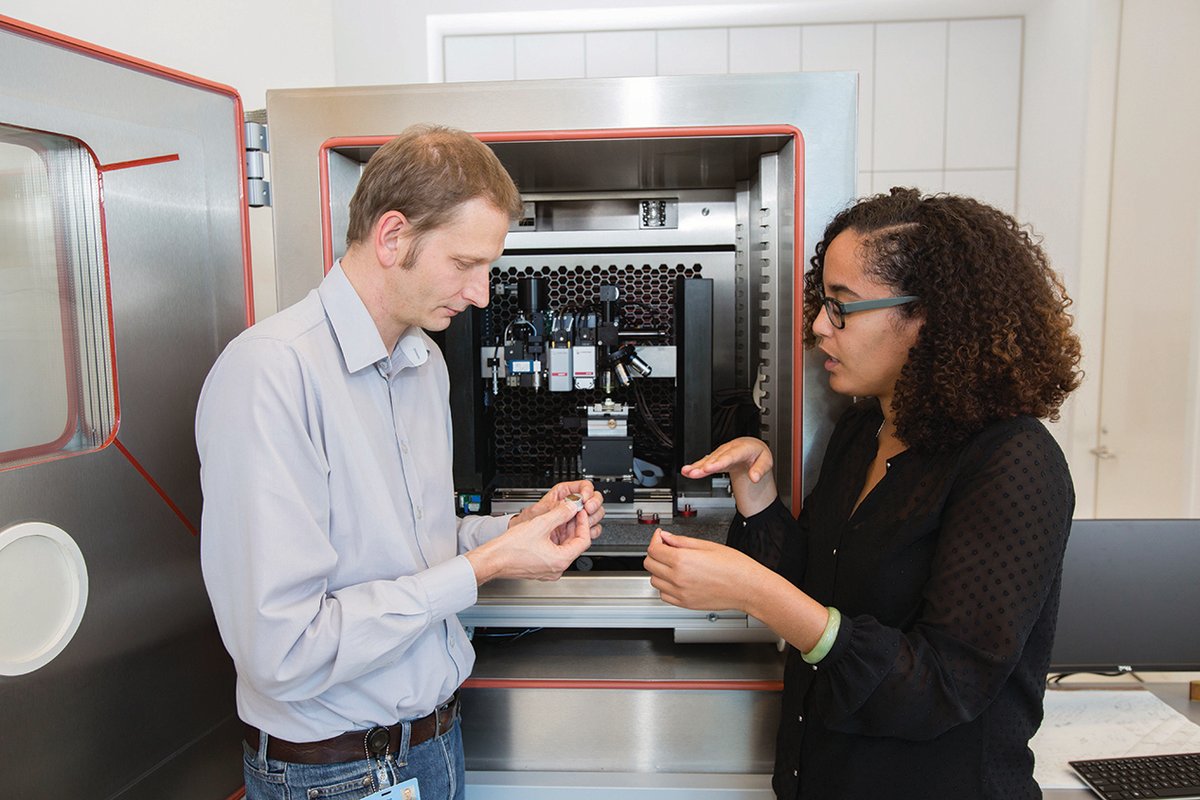 Getty scientist Michal Lukomski and former researcher Ashley Freeman studied how materials such as wood and paint respond to climate fluctuations © Evan Guston, courtesy of the J. Paul Getty Trust