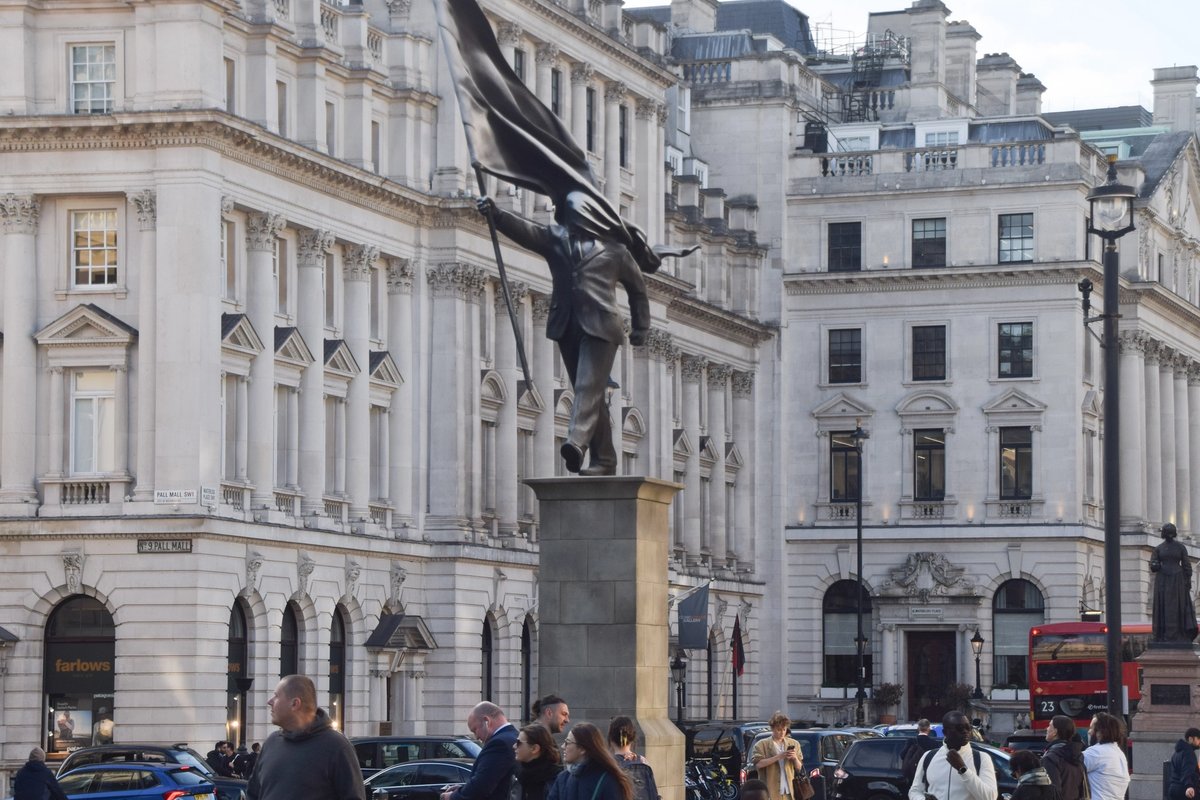 Banksy Unveils Statue of Blindfolded Man Marching Off Plinth in Central London — image 2