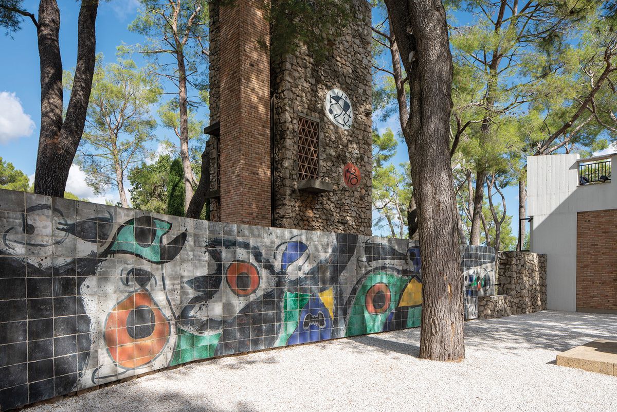 The Miró Labyrinth was constructed over 20 years by the artist and father-and-son ceramicists the Artigas © Olivier Ansellem/Archives Fondation Maeght