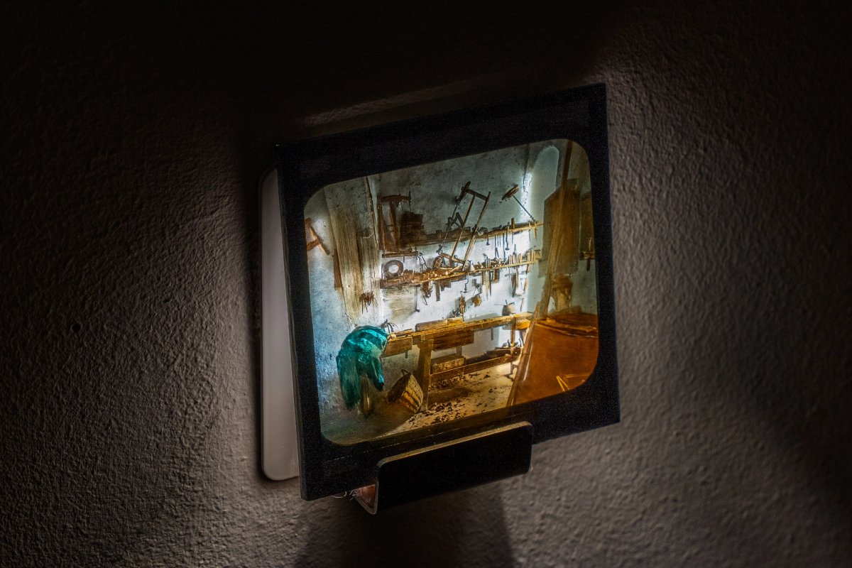 Dima Srouji, A Cosmogram of Holy Views, 2025. Installation view, Ab-Anbar Gallery, London
Photo: Sergey Novikov. Image courtesy of the artist and Ab-Anbar Gallery