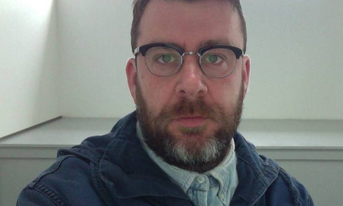 Australian art dealer on the lam after allegedly ripping off emerging artists Australian art dealer on the lam after allegedly ripping off emerging artists