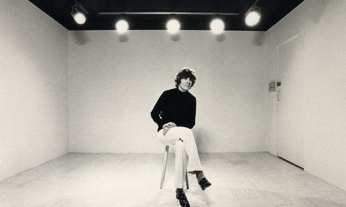 Angela Flowers, supplier on the coronary heart of British artwork for 50 years, has died aged 90 Angela Flowers, supplier on the coronary heart of British artwork for 50 years, has died aged 90