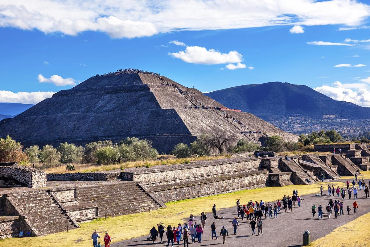 The Avenue of the Dead and Sun Pyramid at Teotihuacán in San Juan Teotihuacan, Mexico Courtesy World Monuments Fund