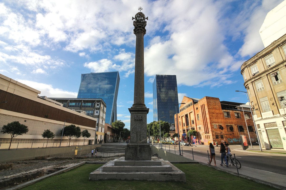 Cais do Valongo (Valongo Wharf), an archaeological site recognized by Unesco as a World Heritage Site © Luiz Souza / Alamy Stock Photo