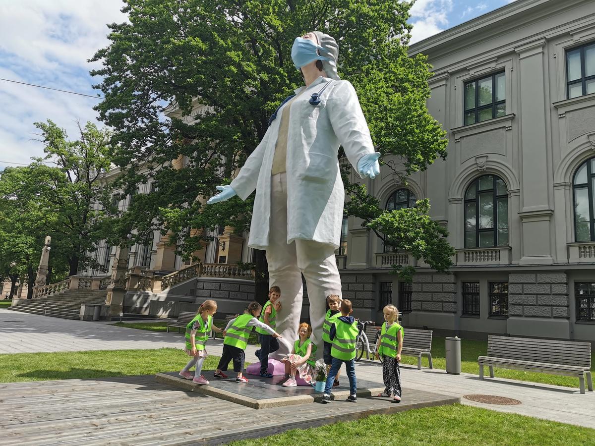 The work, Medic for the World, honours the doctors and nurses who have worked during the coronavirus pandemic