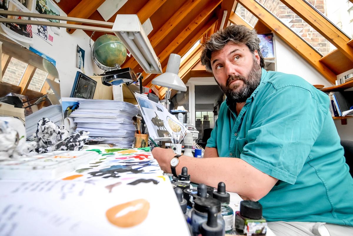 Steven Bell's contract was terminated by The Guardian after 40 years © Andrew Hasson/Alamy Stock Photo