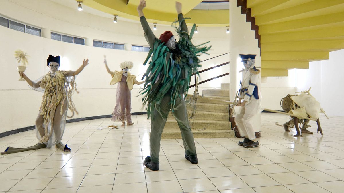 Naufus Ramírez-Figueroa, Corazón del espantapájaros (Heart of the scarecrow), 2016, video still Courtesy of Proyectos Ultravioleta and the artist